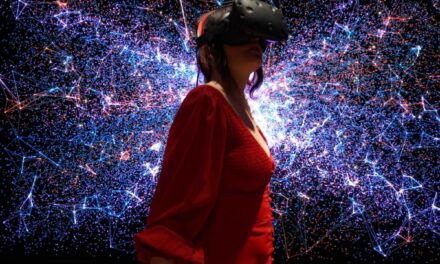 Virtual Reality and its Applications